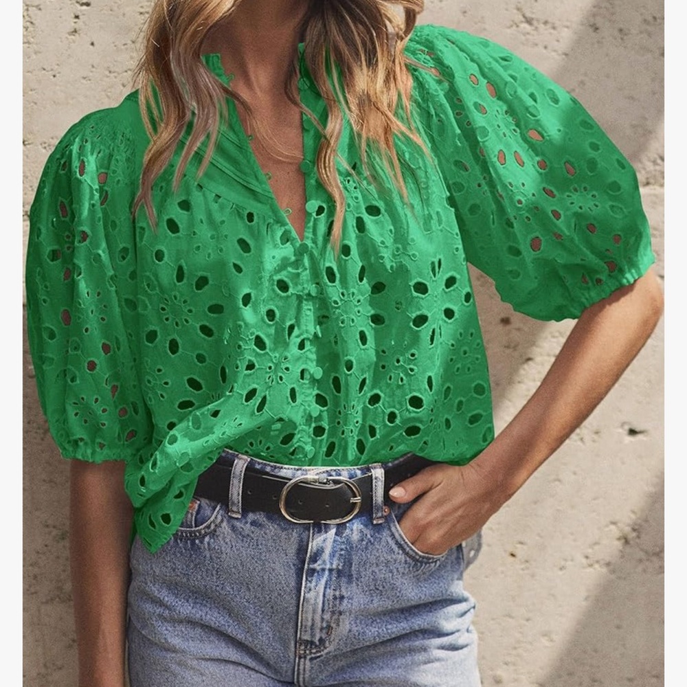 ☀️Pretty Garden Womens Hollow Out Lace Embroidered Blouse